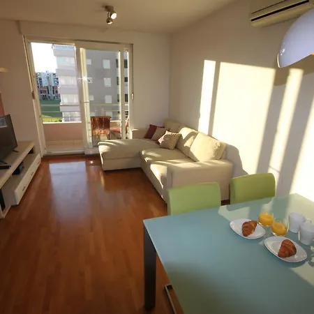 Apartamento City Petrin *